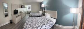 Magnolia Inn Extended Stay of Kingsland - New 2024 - Book a Kitchen Room - 12 Noon Check Out - Sleep In Late - Better Sleep - Ultra Sparkling - Pool open until until 4AM - Stay and Save Today - 24 Hou